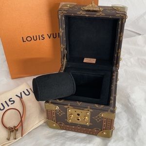 LOUIS Vuitton Monogram Watch/Bracelet Jewelry Trunk